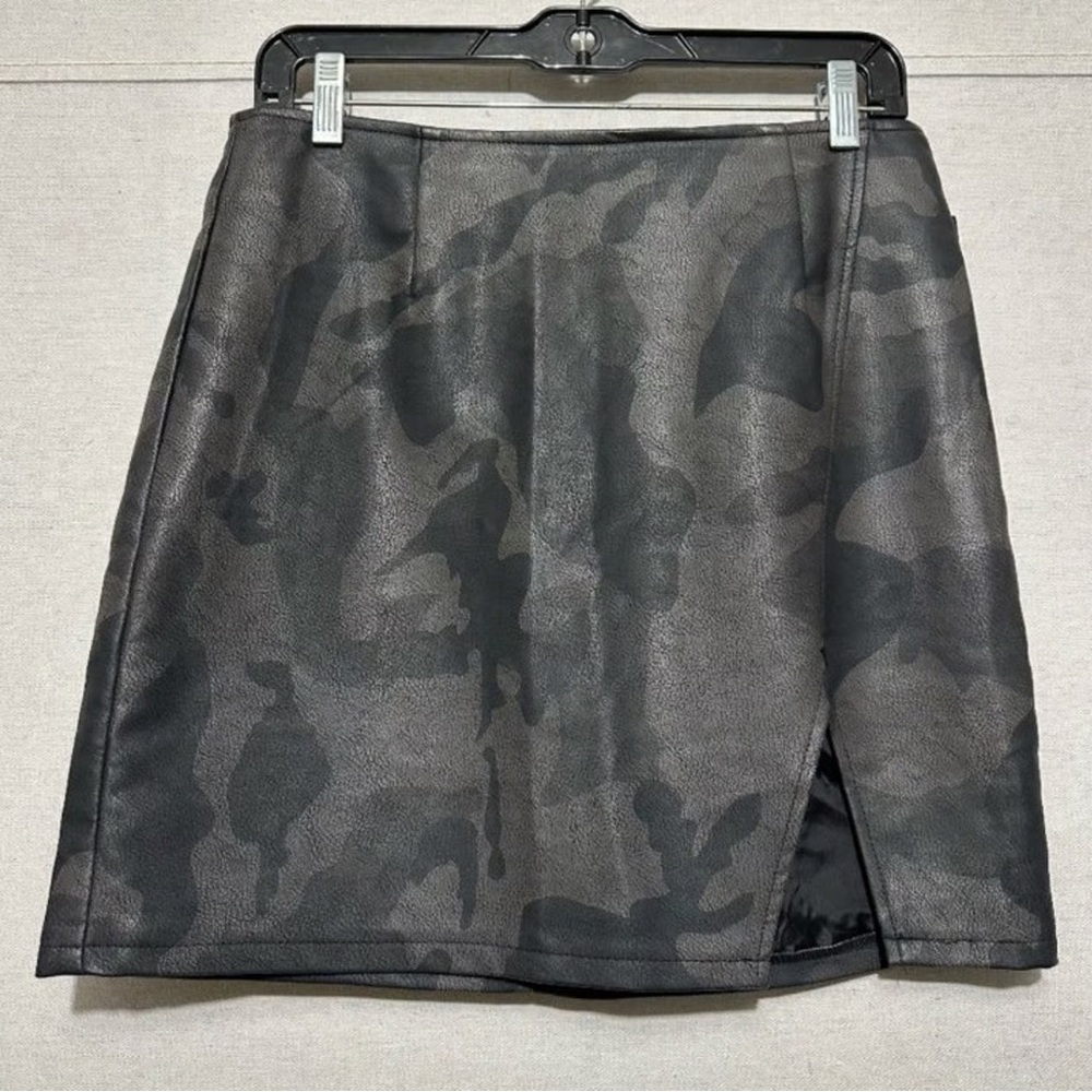 NWT Just One Camouflage Skirt